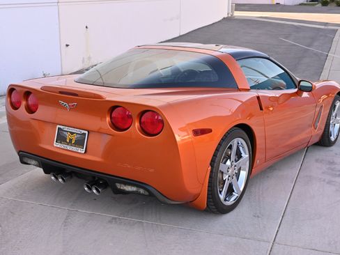 Used 2007 Chevrolet Corvette Coupe w/ Preferred Equipment Group RWD image 7