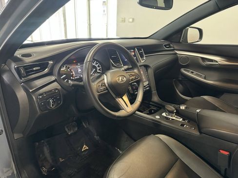 Used 2023 INFINITI QX55 Luxe w/ Cargo Package image 12