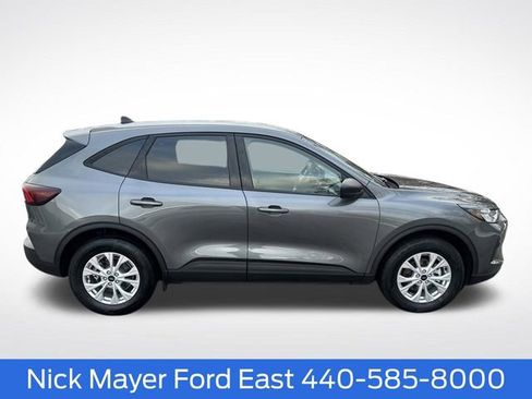 Certified 2025 Ford Escape Active AWD/4WD image 9