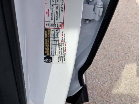 New 2025 Nissan Murano SL image 32