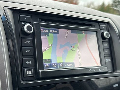 Used 2014 Toyota Sequoia Platinum image 21