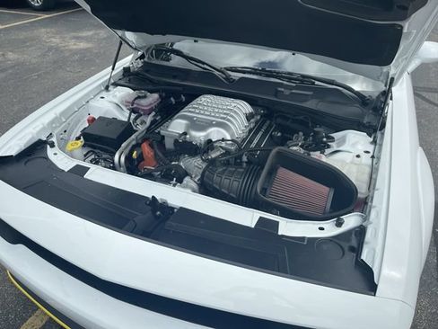 Used 2021 Dodge Challenger SRT Hellcat RWD image 30
