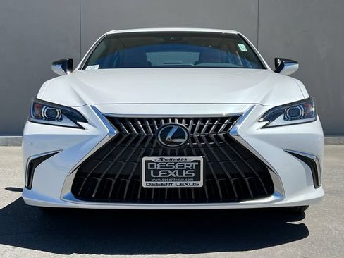 Used 2025 Lexus ES 300h w/ Premium Package FWD image 3