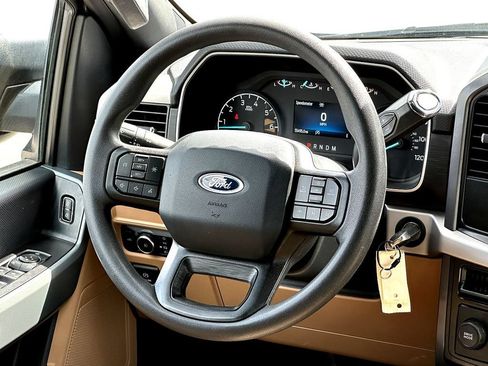 Used 2023 Ford F150 XLT RWD image 29