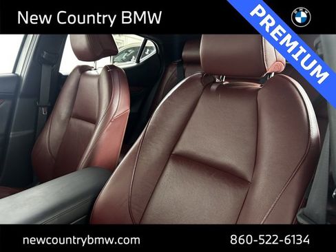 Used 2021 MAZDA MAZDA3 s image 15