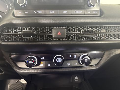 Certified 2025 Honda HR-V LX image 27