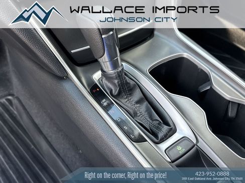 Used 2018 Honda Accord EX image 17
