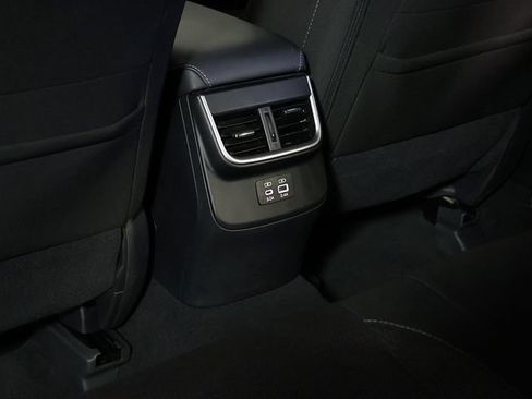 Used 2024 Subaru Outback Premium AWD/4WD image 26