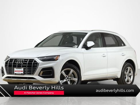 Used 2023 Audi Q5 2.0T Premium w/ Convenience Package AWD/4WD image 1