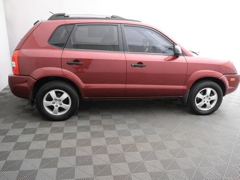 Used 2005 Hyundai Tucson GL FWD image 4