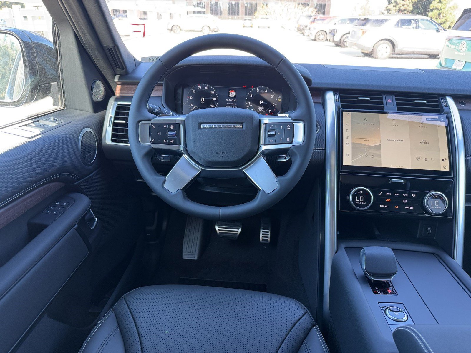 New 2026 Land Rover Discovery Dynamic SE AWD/4WD image 29
