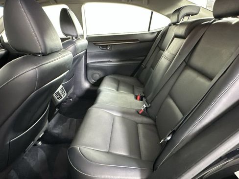 Used 2015 Lexus ES 350 w/ Premium Package FWD image 27