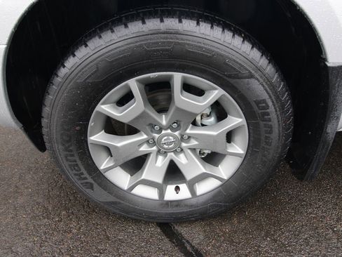 Used 2020 Nissan Frontier SV image 30