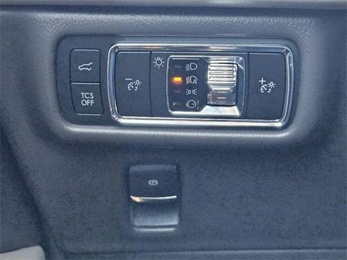 Certified 2022 Lincoln Nautilus Reserve w/ Equipment Group 201A image 22