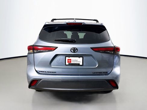 Certified 2022 Toyota Highlander Limited image 6
