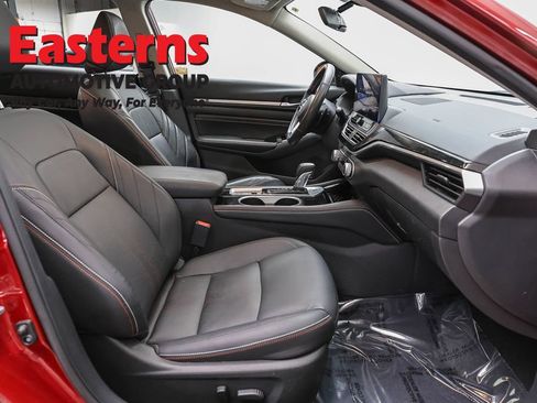 Used 2023 Nissan Altima 2.5 SR w/ SR Premium Package AWD/4WD image 24