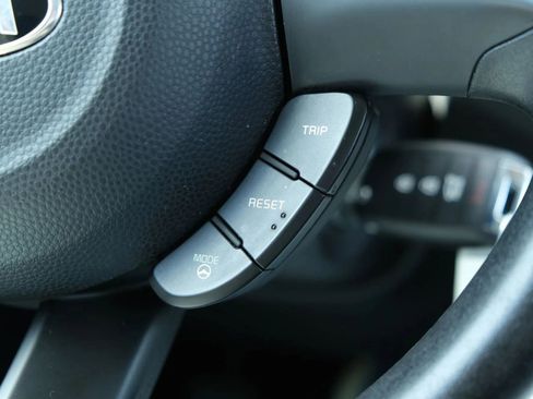 Used 2016 Kia Soul image 35