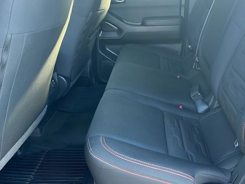 Used 2023 Nissan Frontier PRO-4X w/ Pro Convenience Package image 18