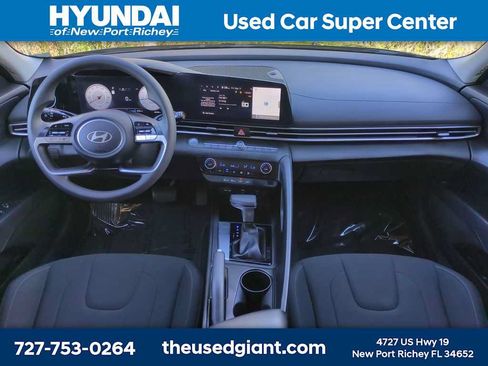 Certified 2024 Hyundai Elantra SEL FWD image 15