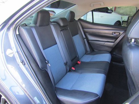 Used 2016 Toyota Corolla image 12