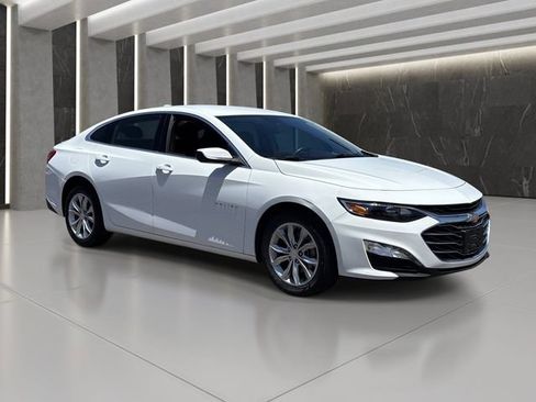 Used 2025 Chevrolet Malibu LT FWD image 8