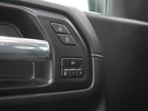 Used 2021 GMC Sierra 1500 AT4 w/ AT4 Premium Package AWD/4WD image 23