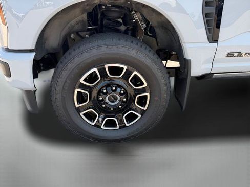 Certified 2026 Ford F350 Platinum AWD/4WD image 34