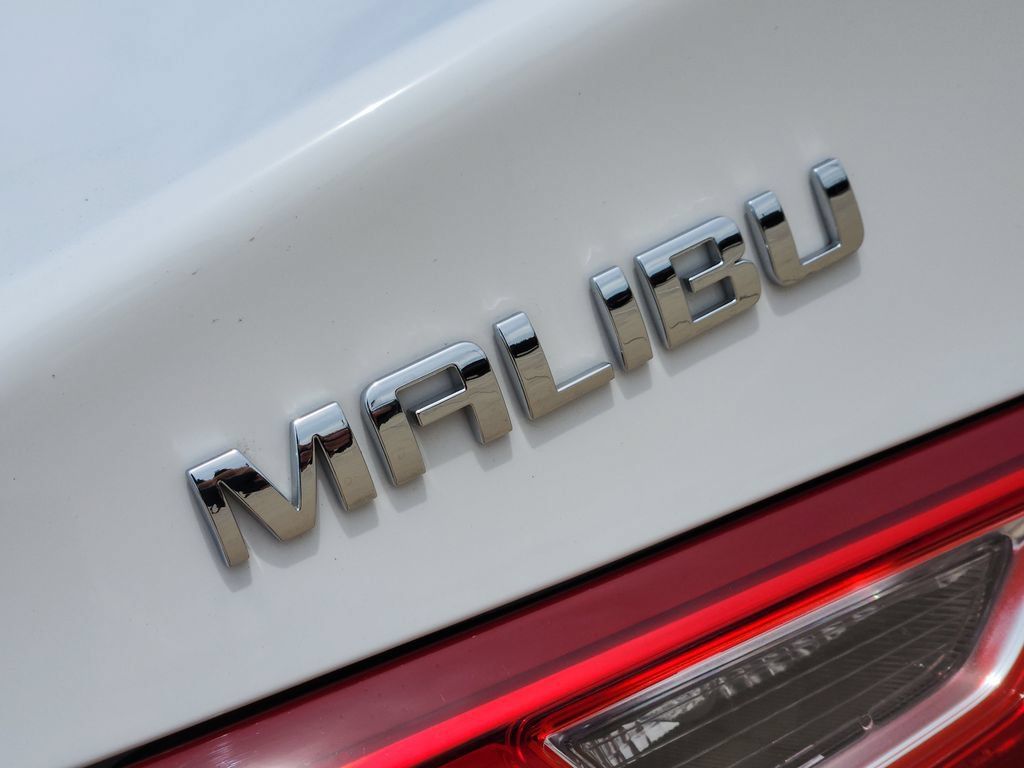 Used 2023 Chevrolet Malibu LT FWD image 11