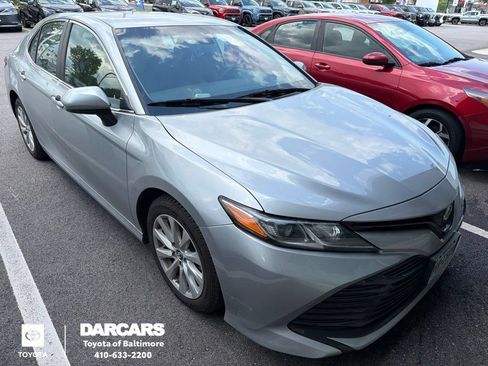 Used 2019 Toyota Camry LE FWD image 1