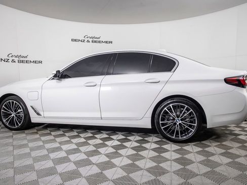 Used 2021 BMW 530e w/ Convenience Package RWD image 9