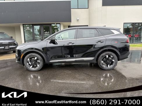 New 2026 Kia Sportage LX AWD/4WD image 2