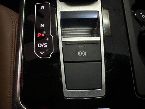 Used 2022 Audi Q7 3.0T Premium Plus image 25