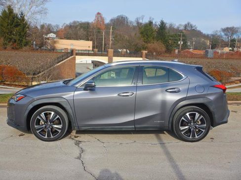 Used 2021 Lexus UX 250h w/ Accessory Package (Z2) image 11