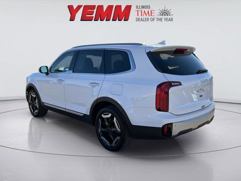 Used 2024 Kia Telluride S w/ S Sunroof Package image 5