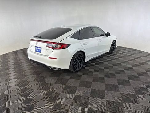 Used 2024 Honda Civic Sport Touring image 5