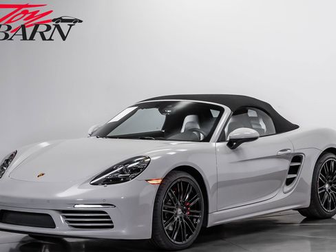 Used 2019 Porsche 718 Boxster S RWD image 9