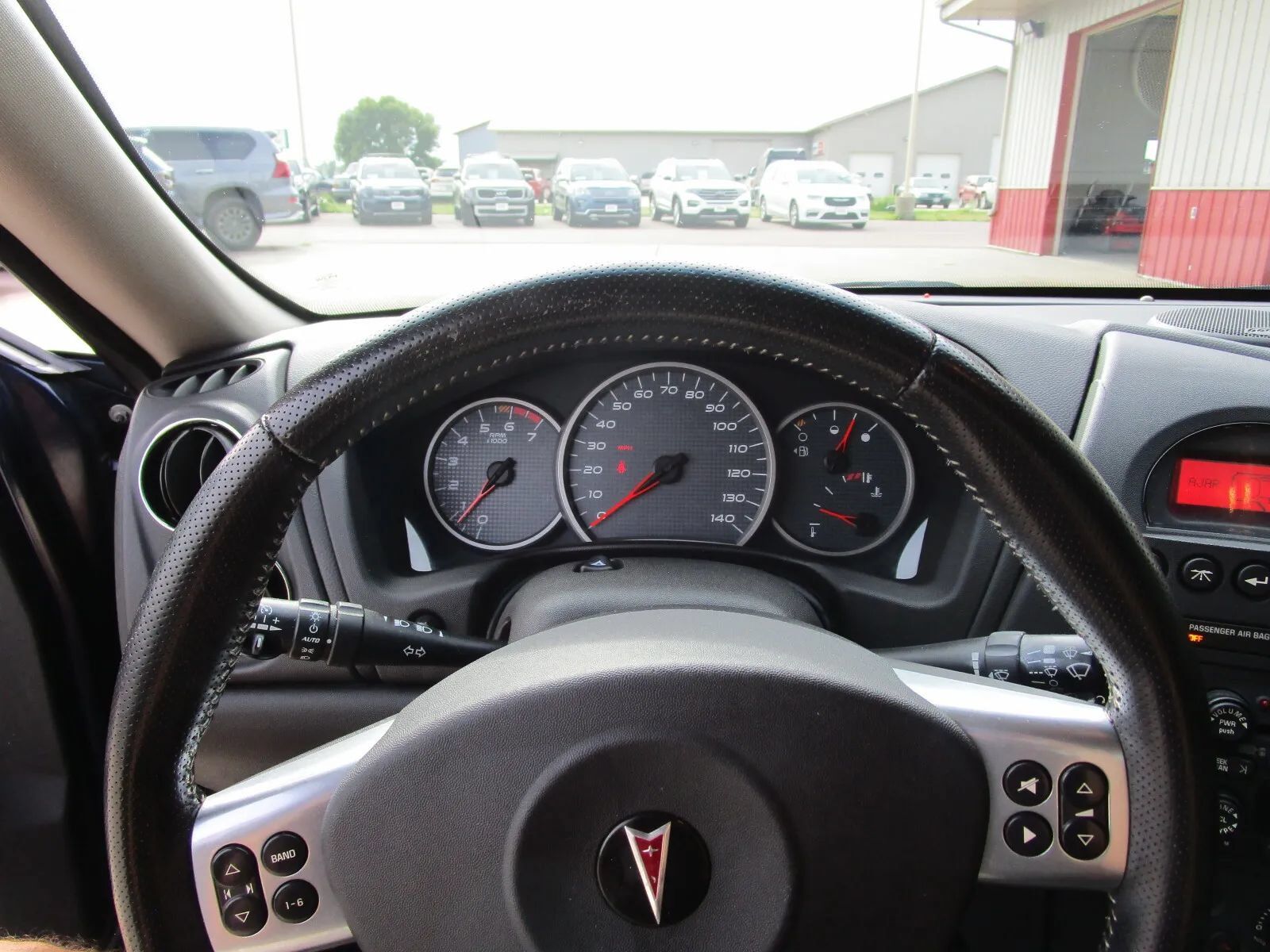 Used 2007 Pontiac Grand Prix w/ Sun And Sound Package FWD image 12