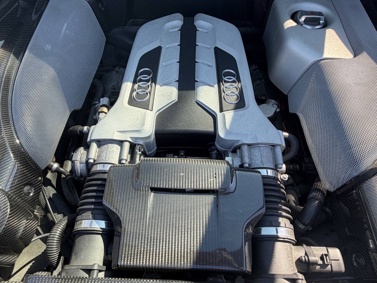 Used 2012 Audi R8 V8 AWD/4WD image 15