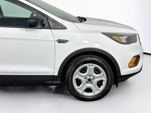 Used 2019 Ford Escape S image 41