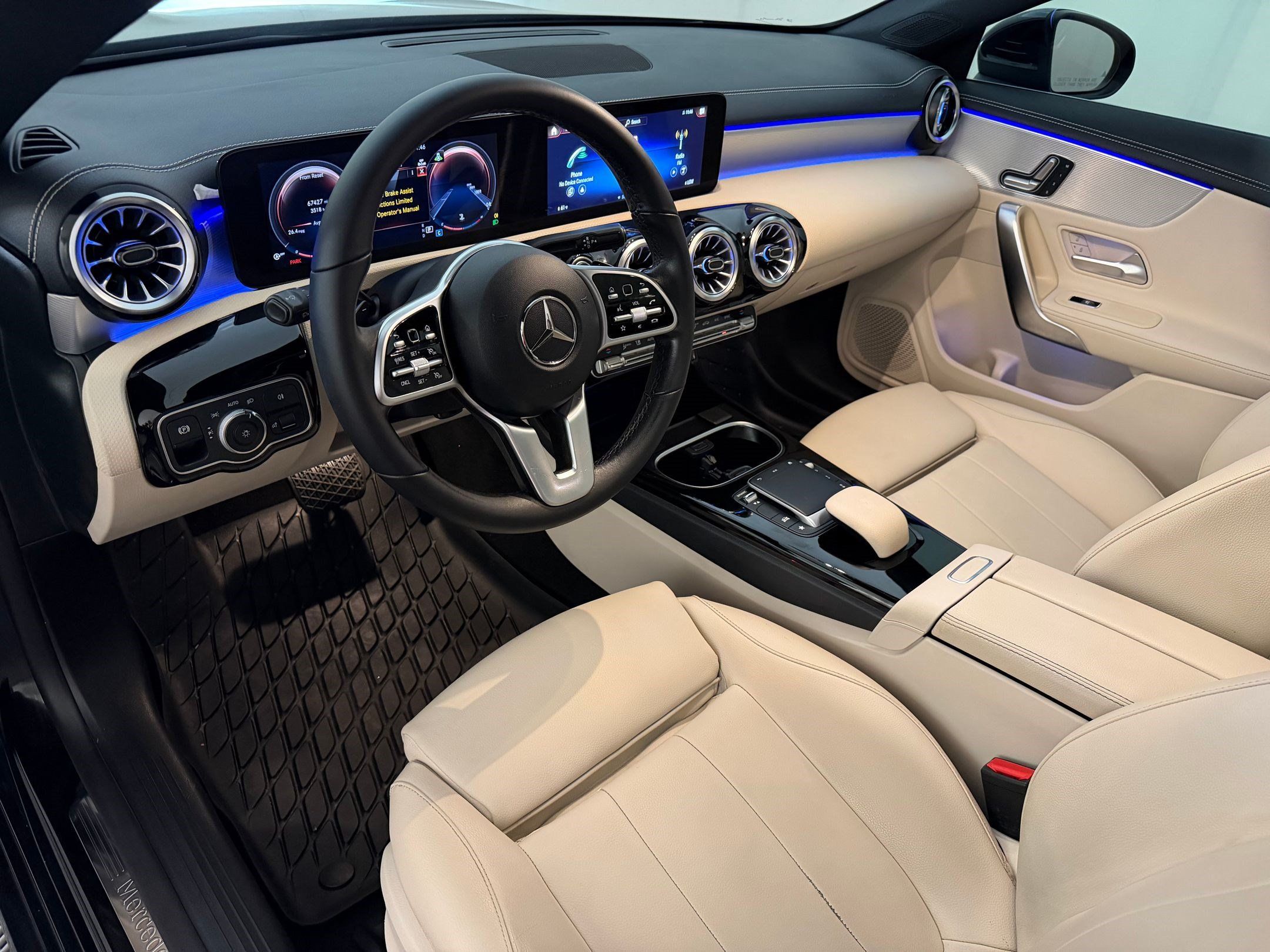 Used 2022 Mercedes-Benz CLA 250 4MATIC image 4
