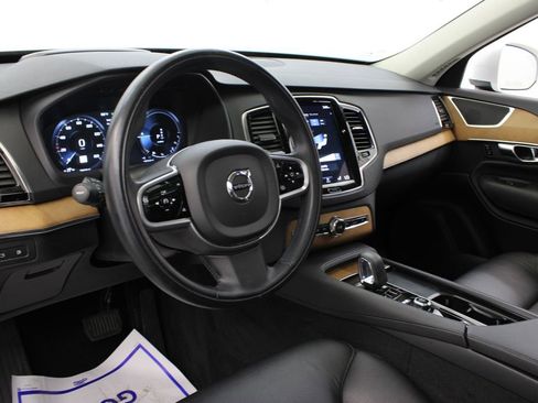 Used 2022 Volvo XC90 T8 Inscription Expression w/ Advanced Package image 17