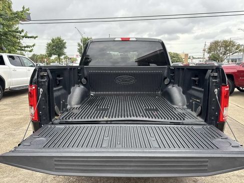 Used 2017 Ford F150 XLT w/ Equipment Group 301A Mid AWD/4WD image 9