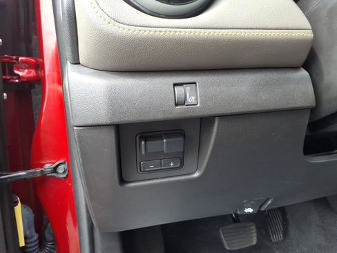 Used 2024 Chevrolet Colorado ZR2 w/ ZR2 Convenience Package III AWD/4WD image 22