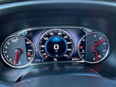 Used 2019 GMC Acadia Denali image 26