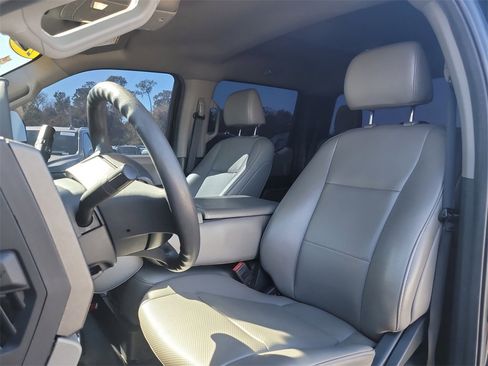 Used 2022 Ford F250 XL w/ STX Appearance Package image 16