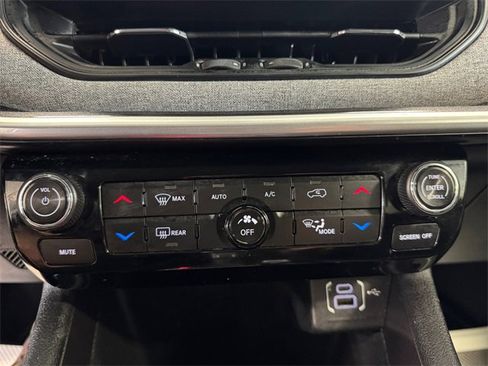 Used 2022 Jeep Compass Latitude w/ Convenience Group image 25