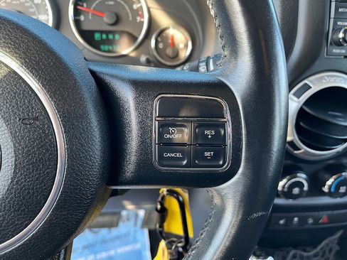 Used 2014 Jeep Wrangler Unlimited Sahara w/ Connectivity Group image 15