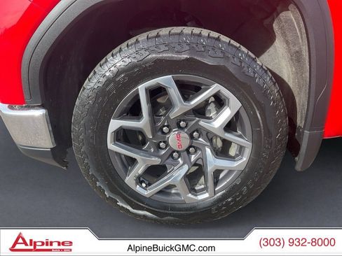 Used 2024 GMC Sierra 1500 SLE w/ Preferred Package image 14