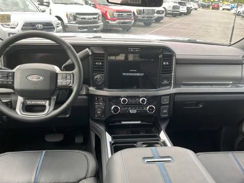 Used 2025 Ford F350 Platinum AWD/4WD image 25