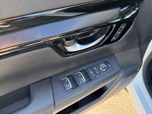 Used 2023 Honda CR-V Sport Touring image 12